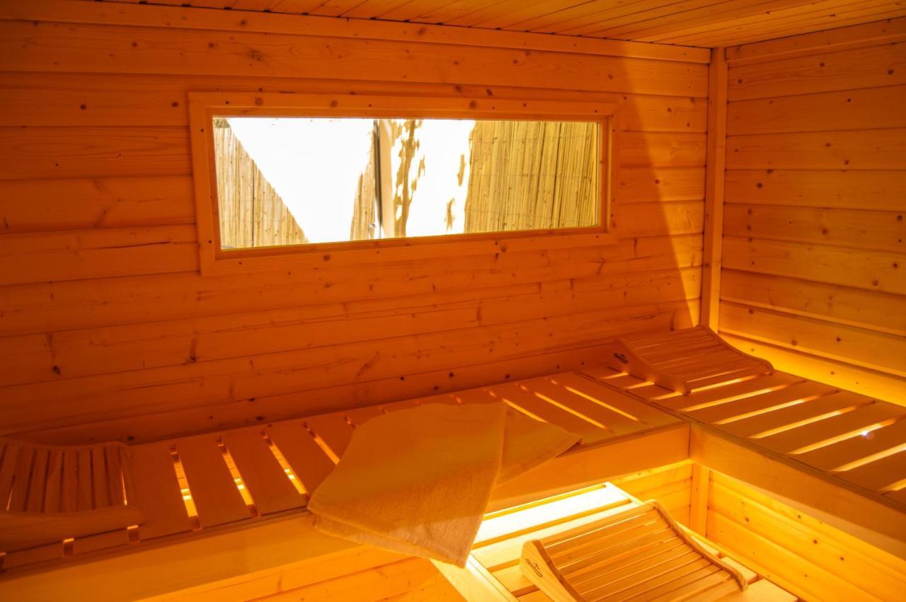 Wellnessoase Mitten In Der Wasserfallstadt Triberg Triberg im Schwarzwald Luaran gambar